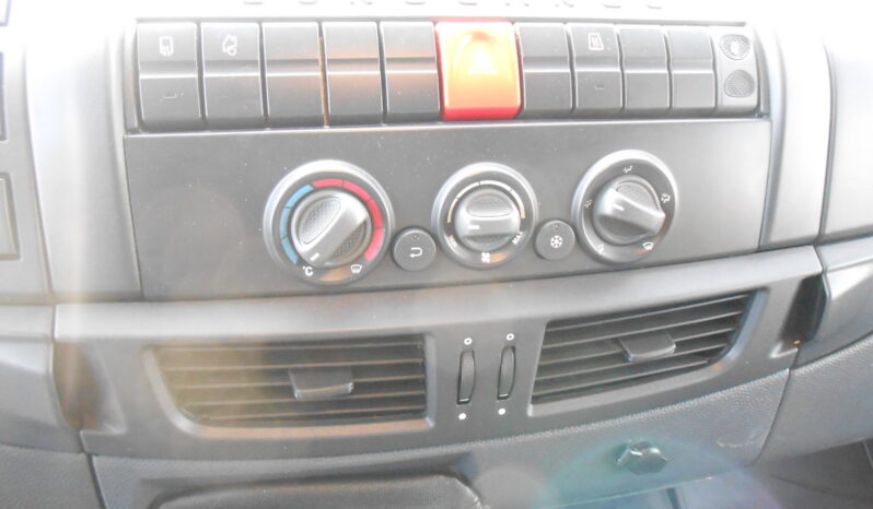iveco 140e28 E6 cassone con centina pieno