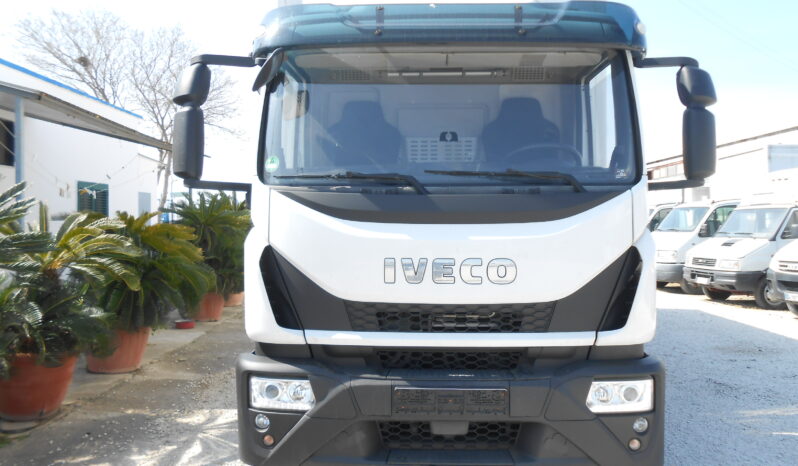 iveco 120e25 E6 furgone con sponda pieno